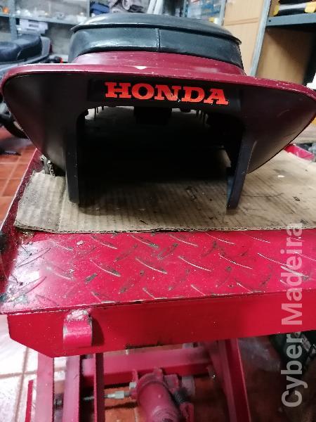 Selim Honda CB 250 N