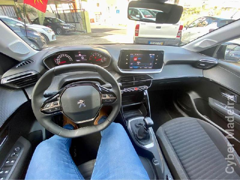 PEUGEOT 208 PURETECH Gasolina