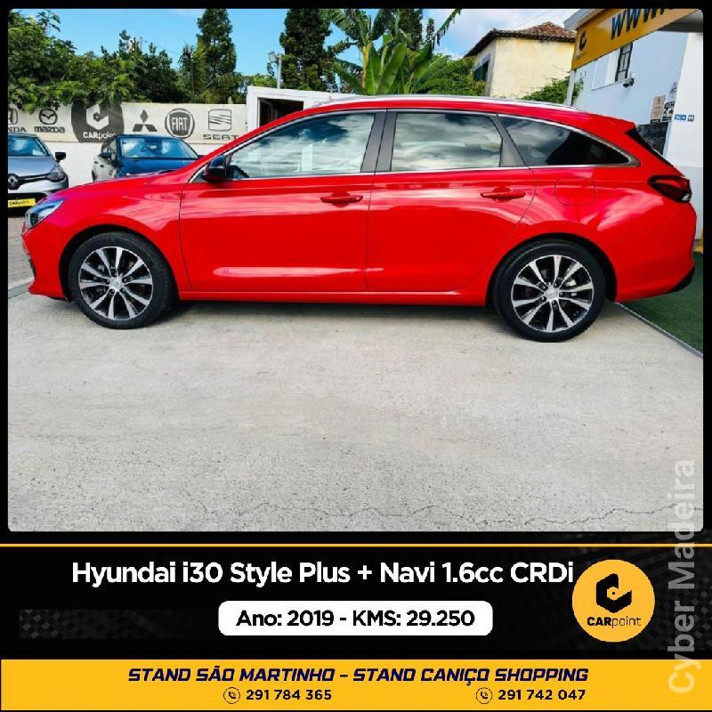 HYUNDAI I30 Style Plus + Navi 1.6cc CRDi 116cv Gasóleo 