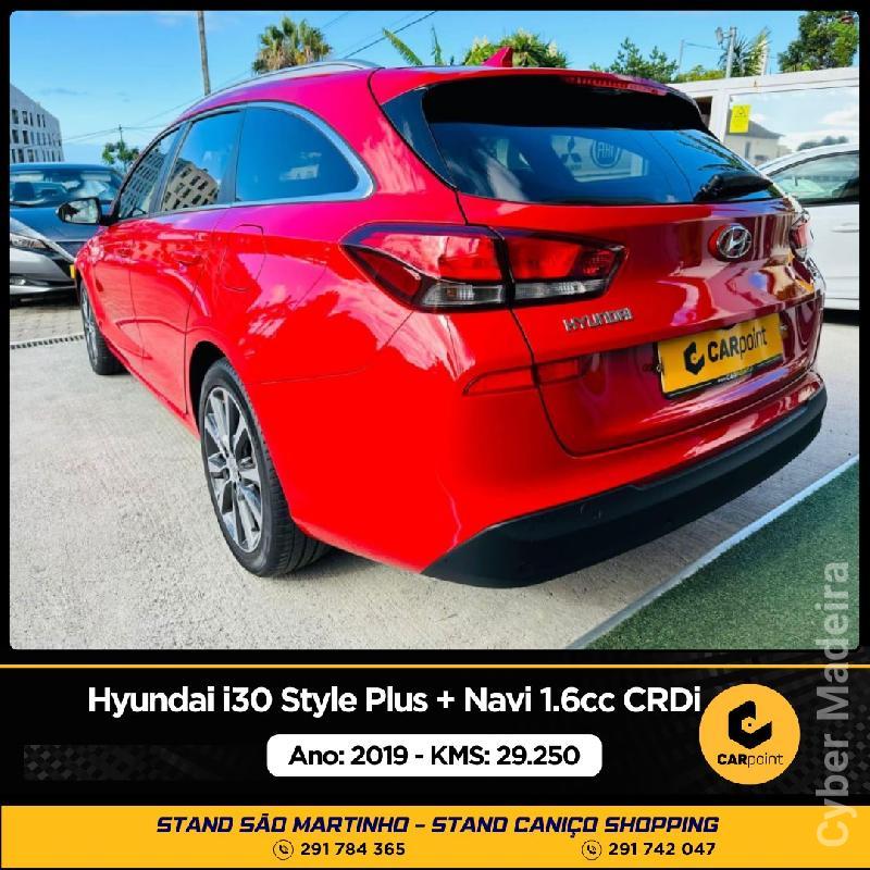 HYUNDAI I30 Style Plus + Navi 1.6cc CRDi 116cv Gasóleo 