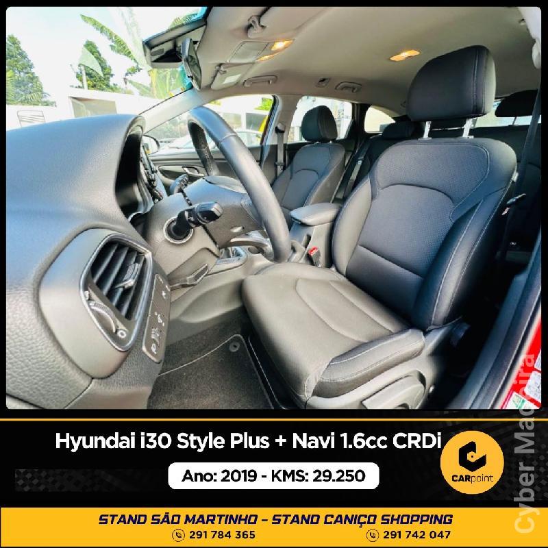 HYUNDAI I30 Style Plus + Navi 1.6cc CRDi 116cv Gasóleo 