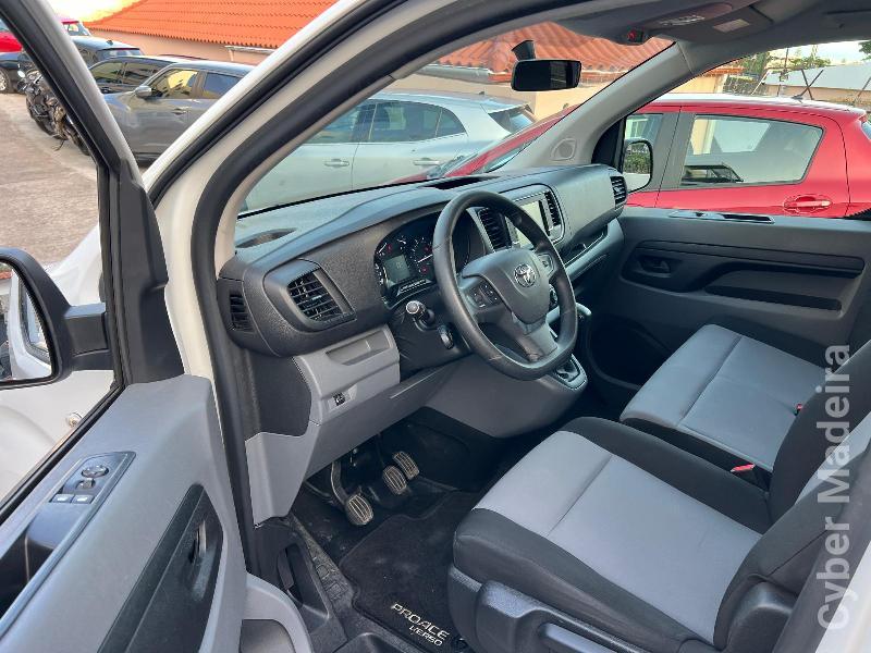 TOYOTA PROACE 1.5 D-4D 120 cv 9 Lugares Gasóleo
