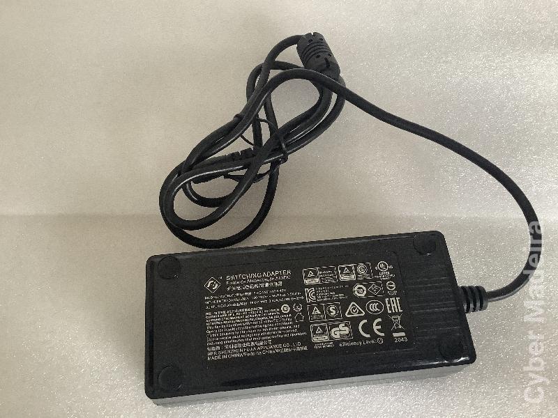 Carregador portátil  FJ-SW20171903420 19.0V , 3,42A , 65.0W