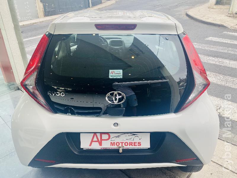 TOYOTA AYGO X-PLAY 1.0 Gasolina