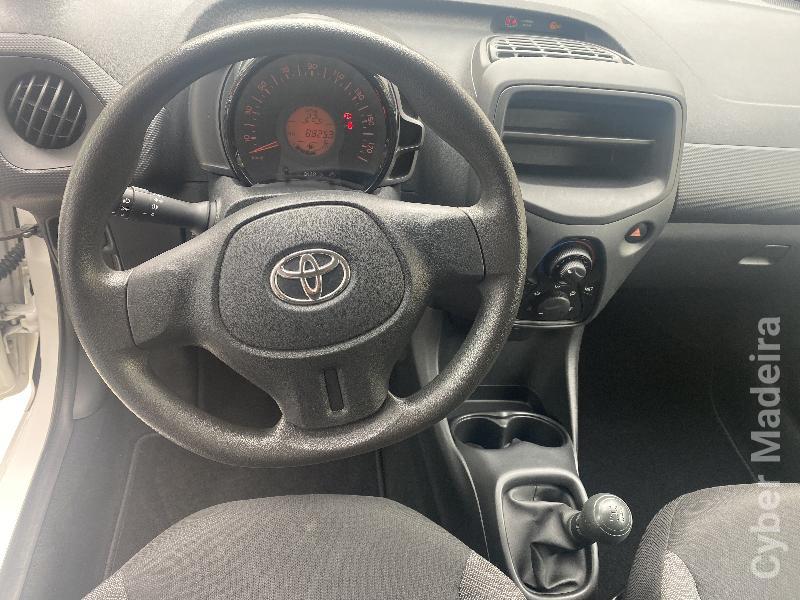 TOYOTA AYGO X-PLAY 1.0 Gasolina