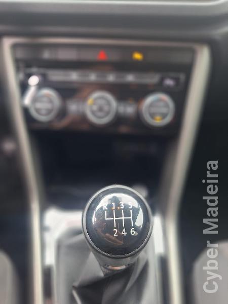 VOLKSWAGEN T-ROC STYLE  Gasolina