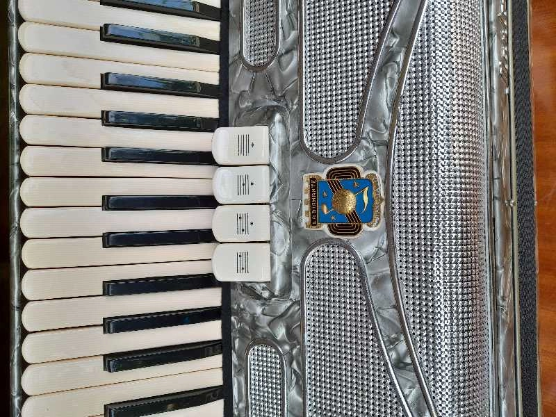 Acordeon Mantovani 80 Baixos