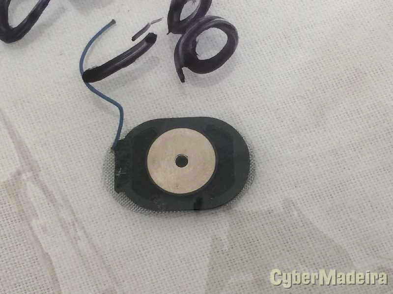 Alto-falante polifonico medidas 19,8*14,3*3,1mm