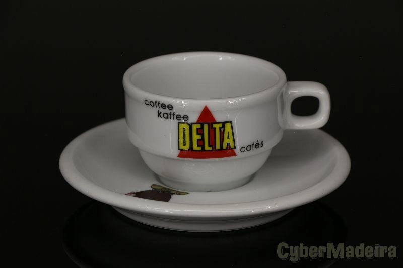 Chávena de Café clássica Delta com prato / pires