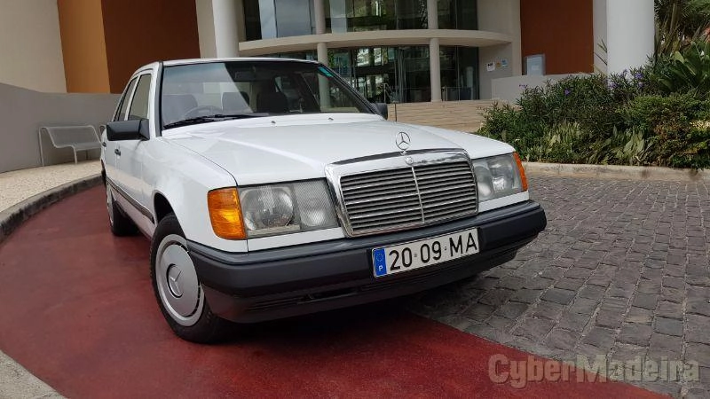 MERCEDES E 200E (Gasolina) 38 020 Kms  RHD (W124) Gasolina