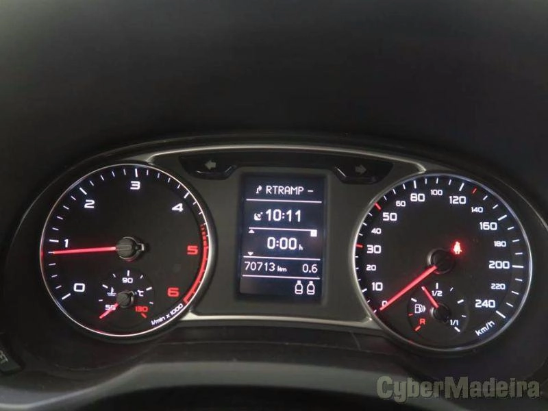 AUDI A1 1.6 TDI AMBITION IN TOUCH CONNECTIVITY Gasóleo