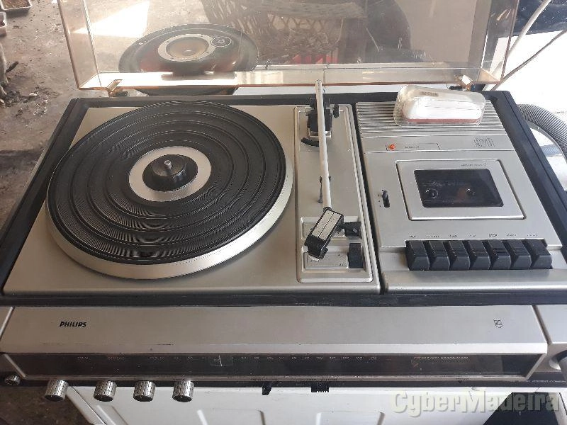 Leitor de disco vinil antigo Philips