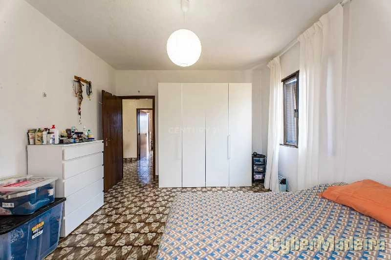 Moradia T5 para Venda Arco da Calheta, Cales e Chade