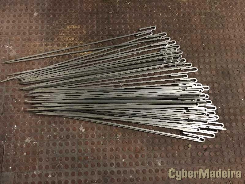 Armações e espetos (ESPETADA MADEIRENSE)