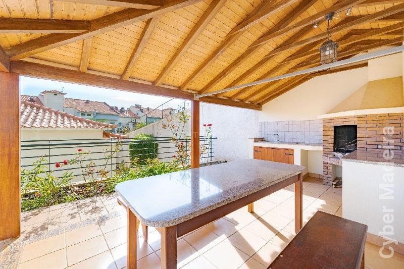 Apartamento T2 para Venda Canhas, Travessa Poiso