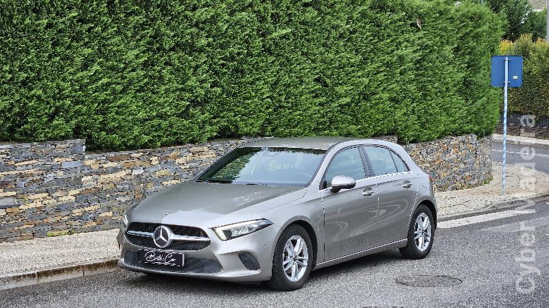 MERCEDES A 180d Business Aut Gasóleo