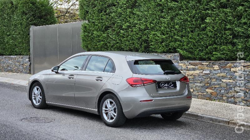 MERCEDES A 180d Business Aut Gasóleo