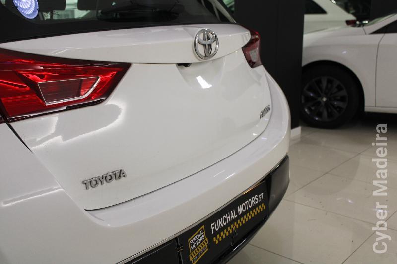 TOYOTA AURIS 1.4 D-4D Active Gasóleo