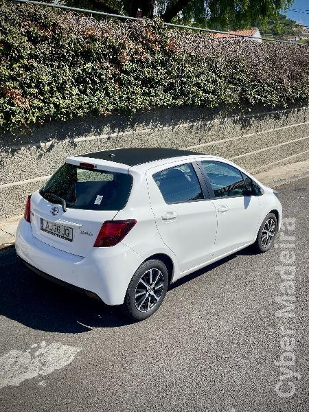 TOYOTA YARIS 1.4 D-4D 90cv Gasóleo