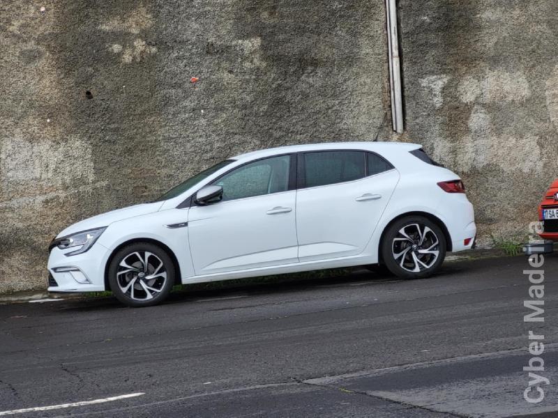 RENAULT MEGANE IV 1.5 110 cv Gasóleo