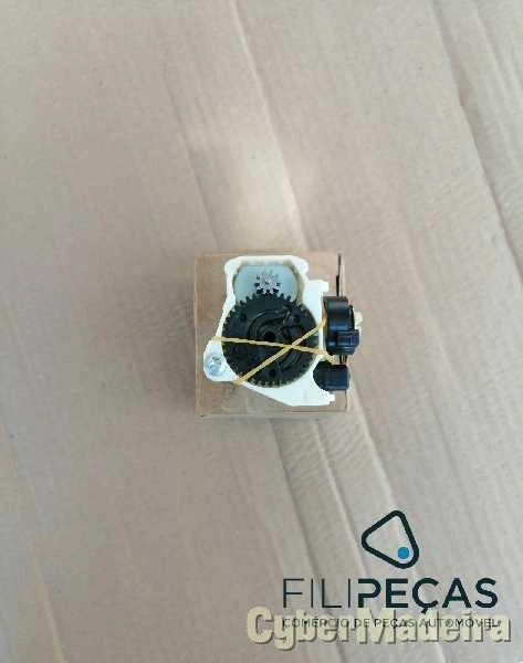 Motor actuador do fecho da porta bagageira Renault