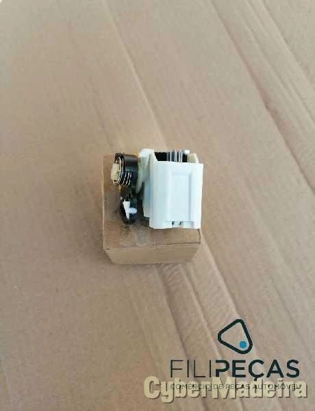 Motor actuador do fecho da porta bagageira Renault