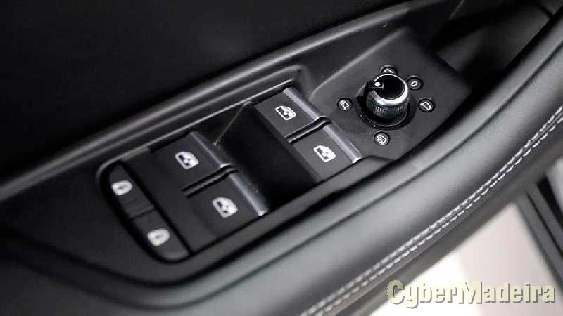 AUDI A4 Limousine S line Híbrido