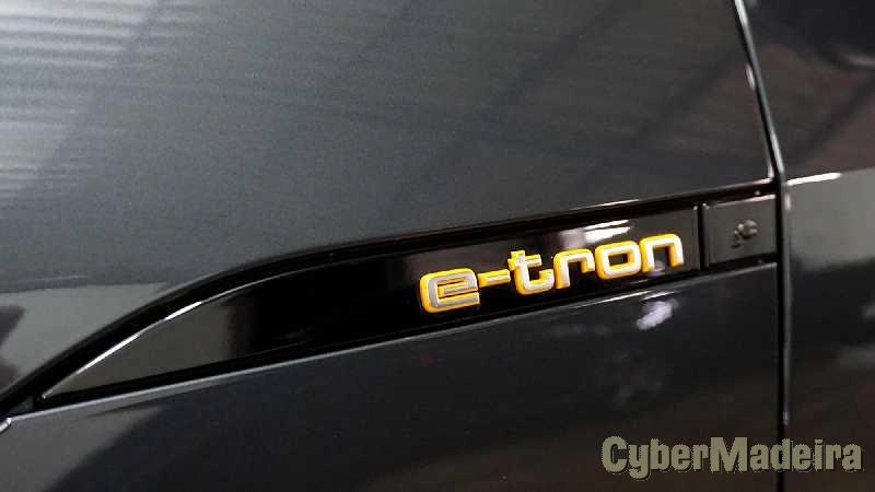 AUDI Q5 E-Tron 50 Business Eléctrico