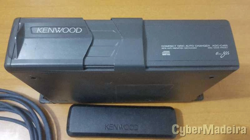 Autorádio kenwood com caixa CDs