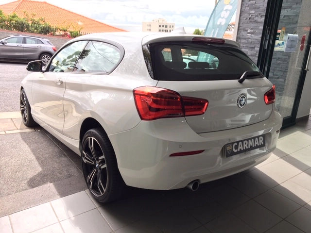 BMW Serie 1 118 D - Sport - Cx Automática 8 Velocidades - 150 CV Gasóleo