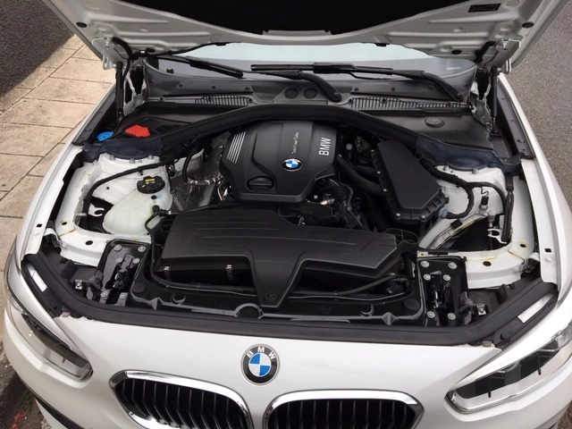 BMW Serie 1 118 D - Sport - Cx Automática 8 Velocidades - 150 CV Gasóleo