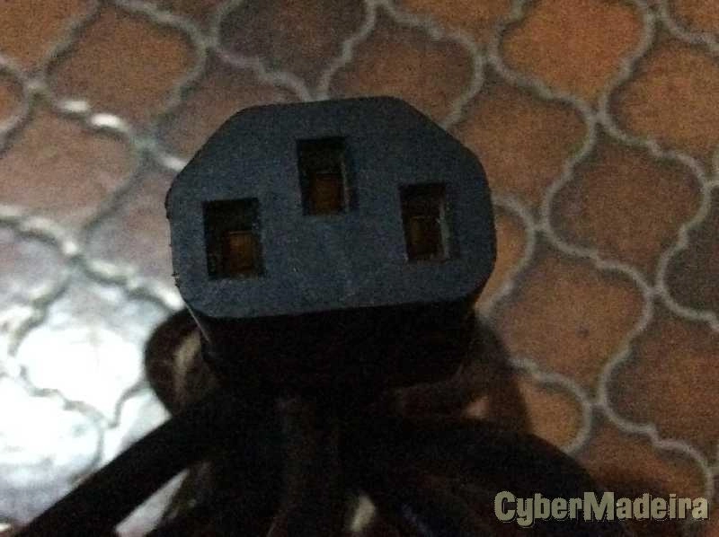 Cabo alimentação NEMA 5-15 Macho IEC C13 femea