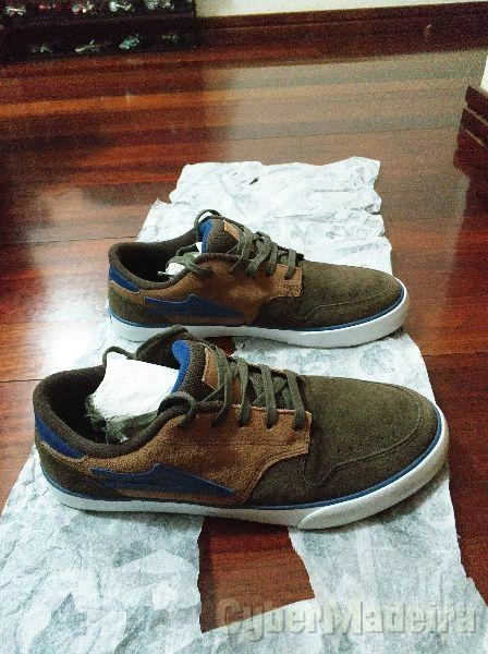 Sapatilhas Lakai Novas 44