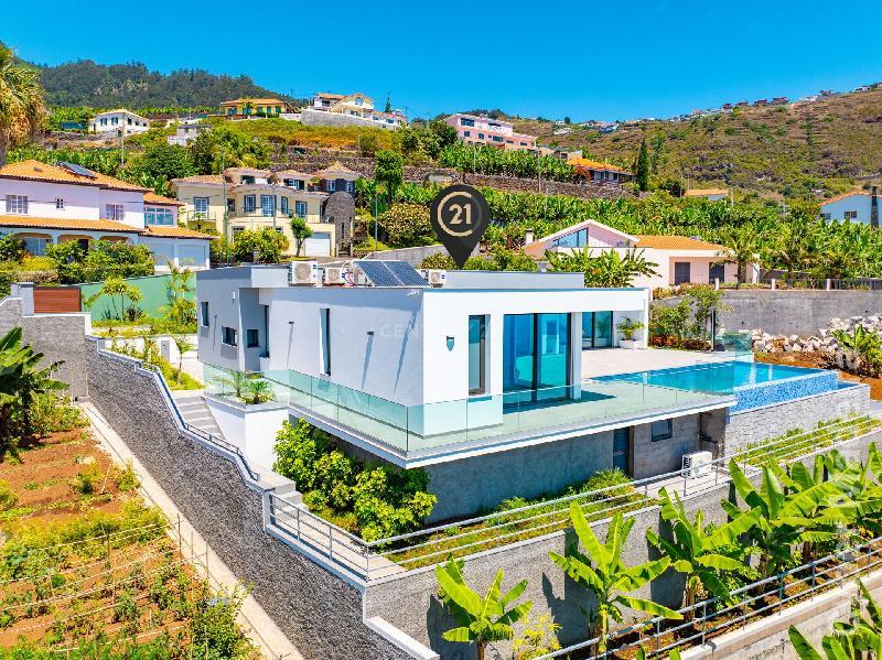 Moradia T3 para Venda Arco da Calheta, Corujeira