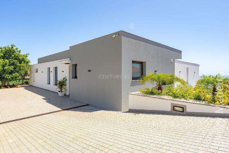 Moradia T3 para Venda Arco da Calheta, Corujeira