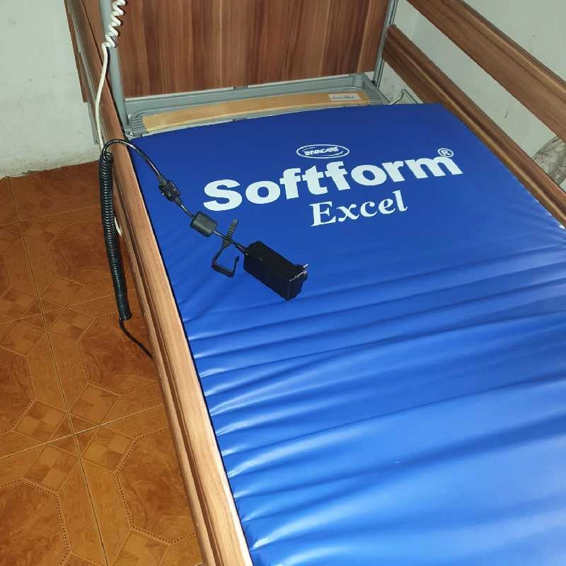 Cama articulada com colchão
