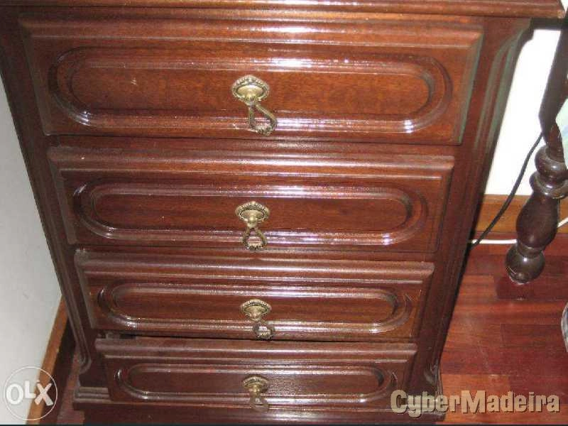 Cama casal e cabeceiras