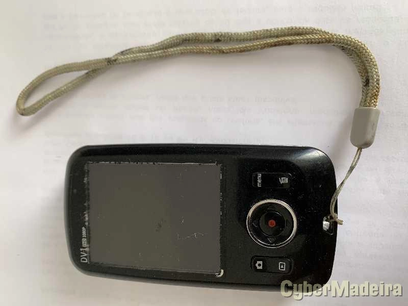 Camara digital General Electric DV1 avariada