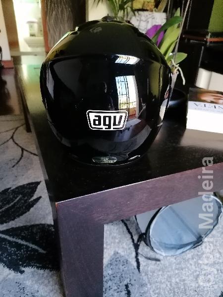 Capacete novo nunca usado AGV  Capacete novo nunca usado AGV  L