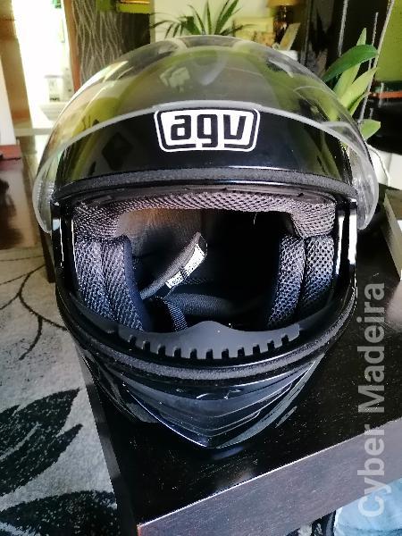 Capacete novo nunca usado AGV  Capacete novo nunca usado AGV  L