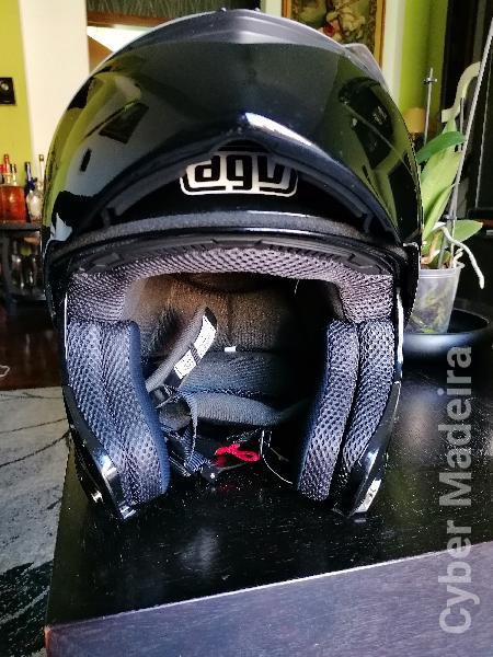 Capacete novo nunca usado AGV  Capacete novo nunca usado AGV  L