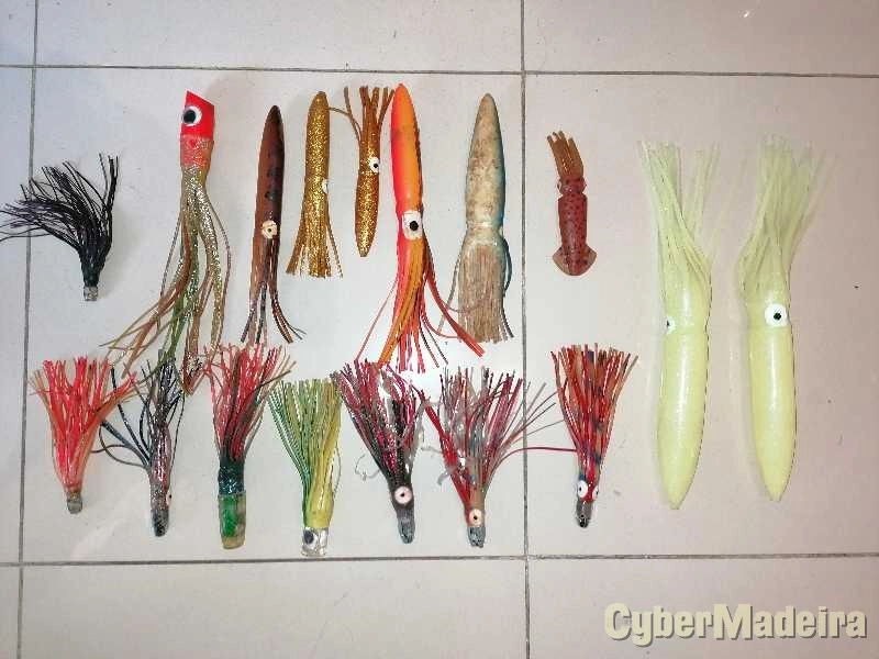 Cavalas e lulas pesca atum 
