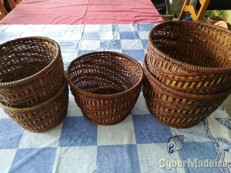 Cestos para cântaros