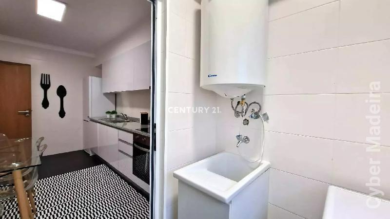 Apartamento T2 para Venda Caniço, Centro