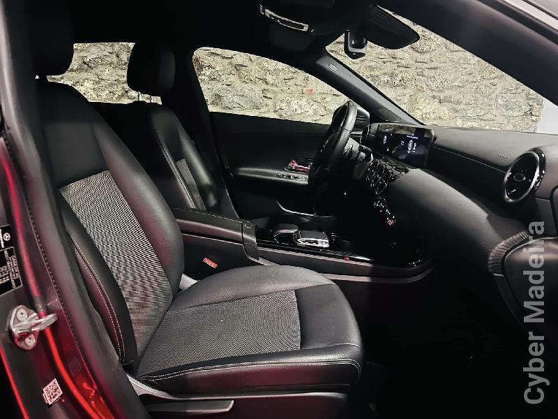 MERCEDES CLA 180D SHB AUTOMATICO NOVO MODELO Gasóleo