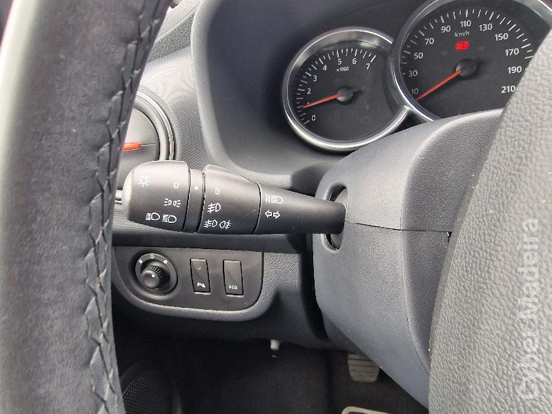 DACIA SANDERO STEPWAY 0.9 TCE COMFORT Gasolina
