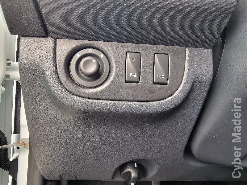 DACIA SANDERO STEPWAY 0.9 TCE COMFORT Gasolina