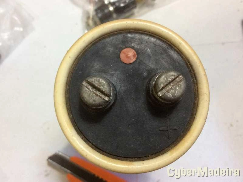 Condensador eletrolitico 15000uF 40V