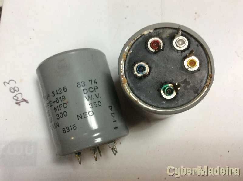 Condensador eletrolitico 300uF 350V