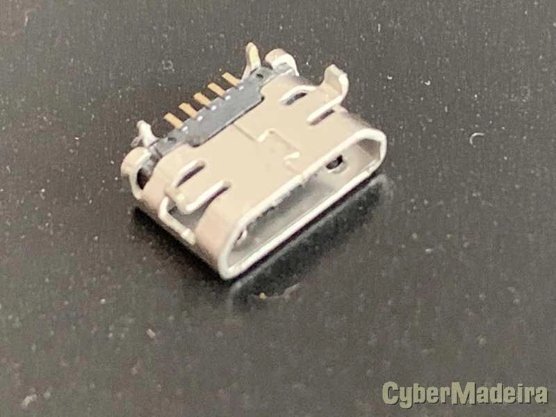 Conector de carga telemóvel Mobiwire K2  N205/20 N1